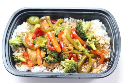 Chicken Stir fry with Broccoli Florets, Carrots, Peppers, in low sodium soy-teriyaki sauce over Rice - FIT BY ELIA